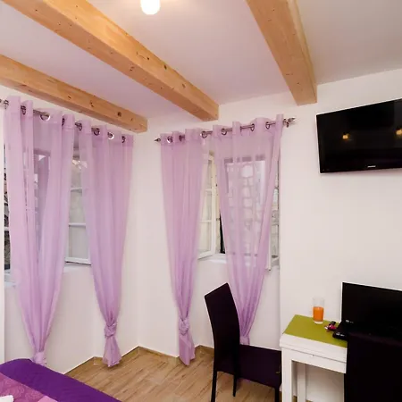Lavender Garden - With View First Floor - 4 Διαμέρισμα Ντουμπρόβνικ